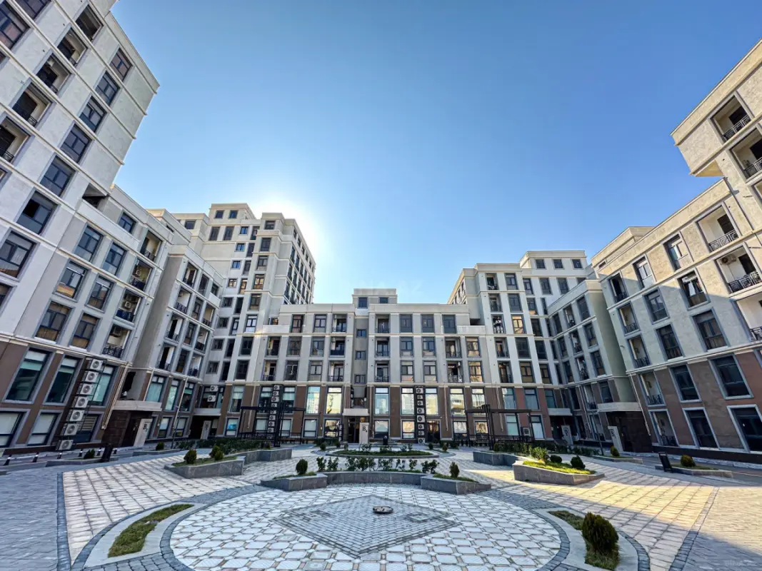 Satılır 2 otaqlı mənzil 80 m²
