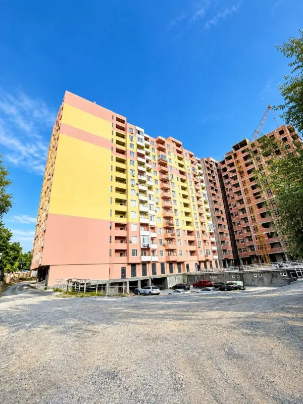 Satılır 2 otaqlı mənzil 71 m²