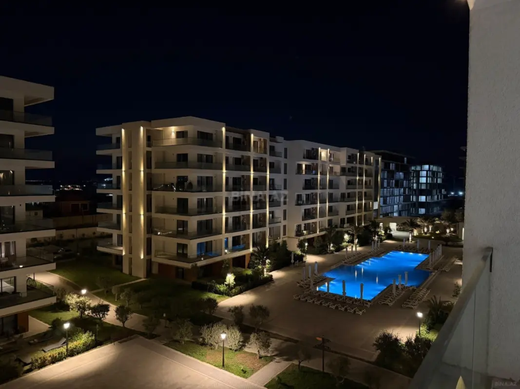 Satılır 2 otaqlı mənzil 99 m²