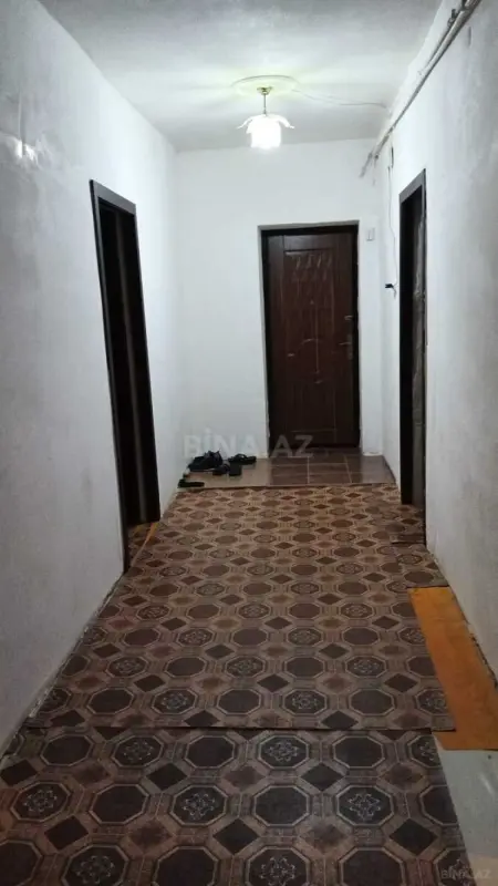 Satılır 5 otaqlı mənzil 110 m²
