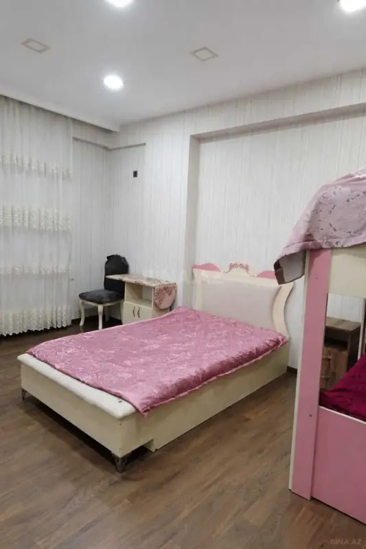 Kirayə verilir 3 otaqlı mənzil 110 m²