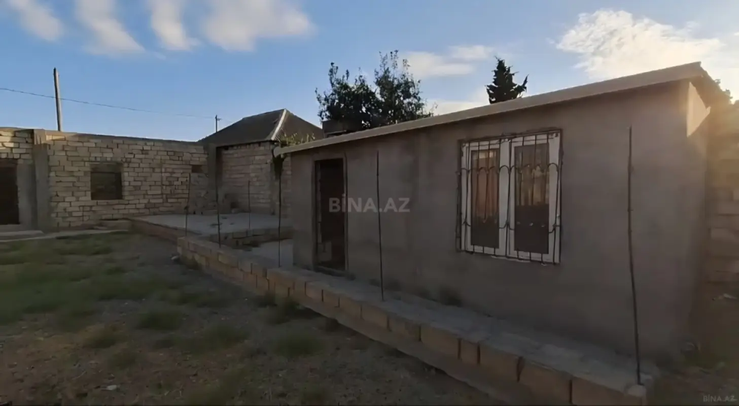 Satılır 2 otaqlı həyət evi 70 m²