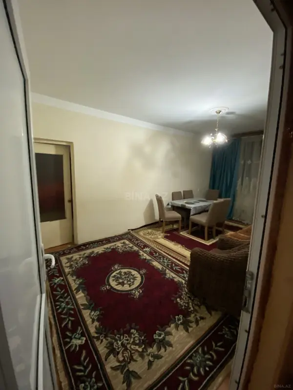 Satılır 5 otaqlı mənzil 126 m²