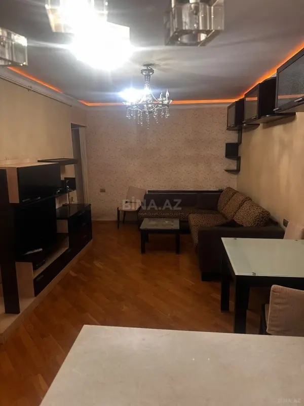 Kirayə verilir 2 otaqlı mənzil 45 m²