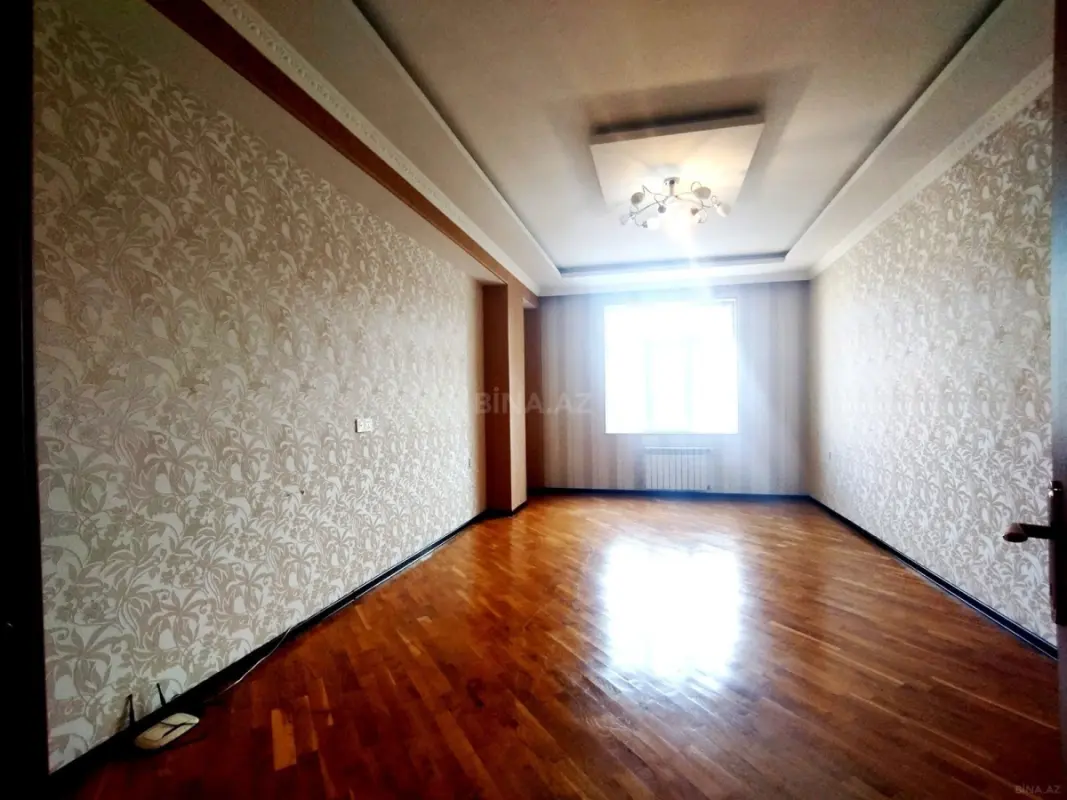 Satılır 2 otaqlı mənzil 86 m²