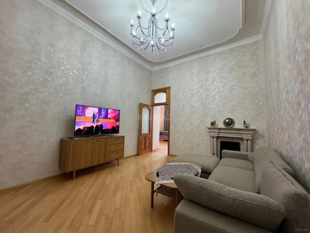 Satılır 2 otaqlı mənzil 85 m²