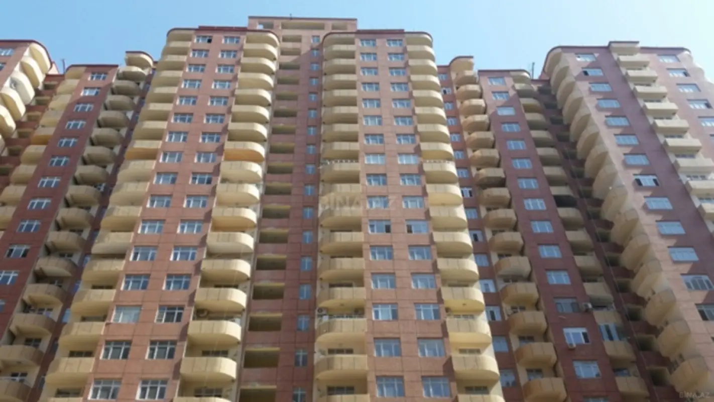 Satılır 4 otaqlı mənzil 157 m²