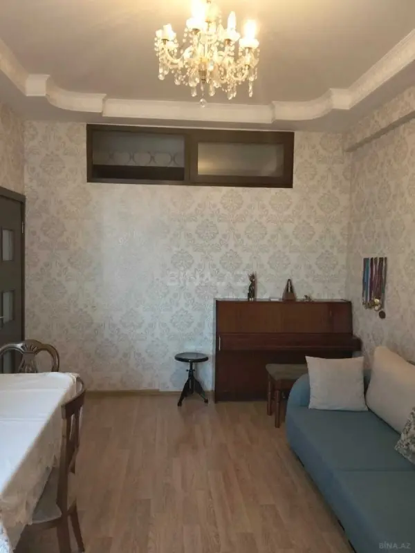 Satılır 2 otaqlı mənzil 60 m²