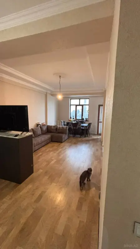 Satılır 3 otaqlı mənzil 104 m²