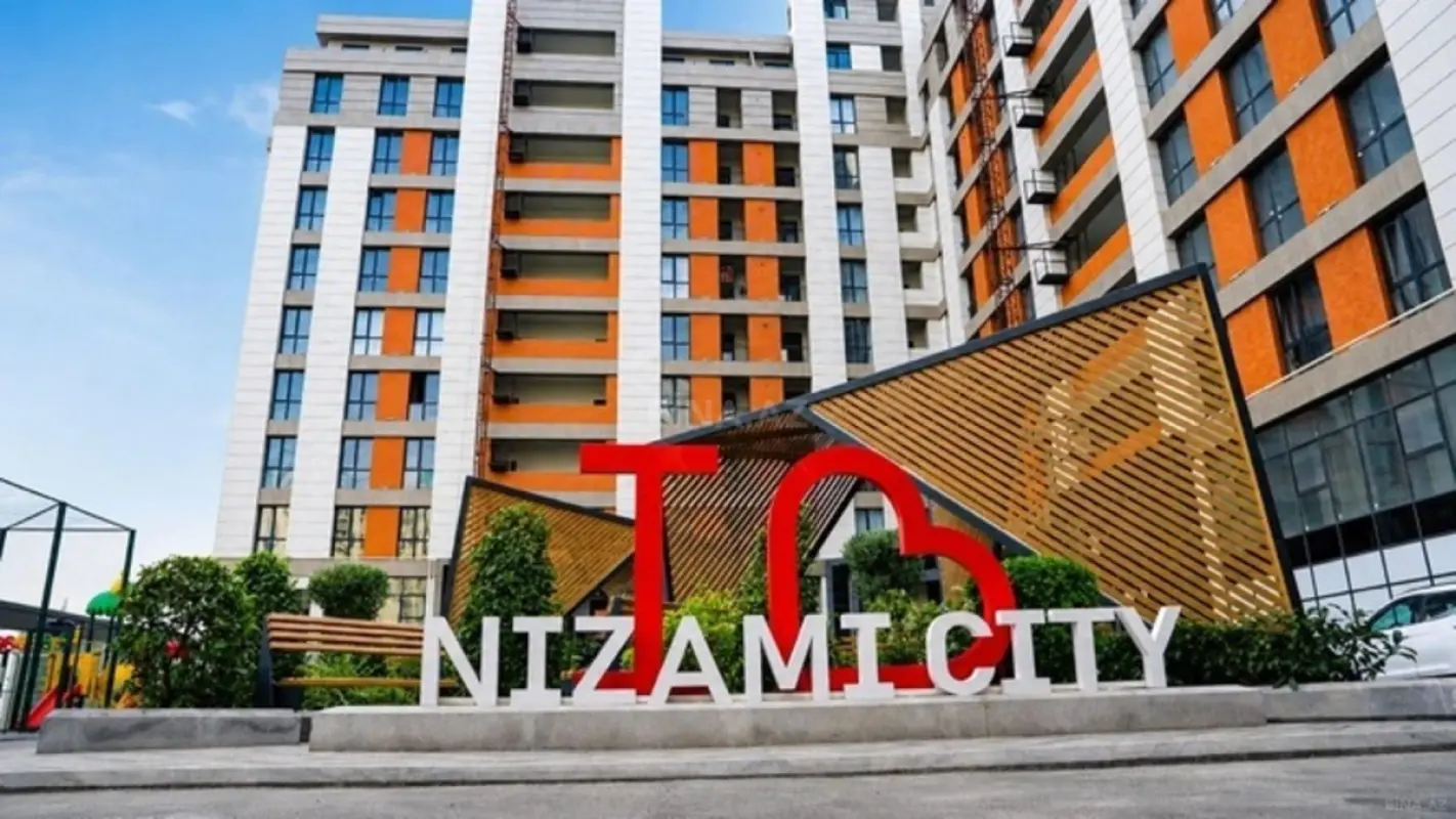 Kirayə verilir 2 otaqlı mənzil 78 m²