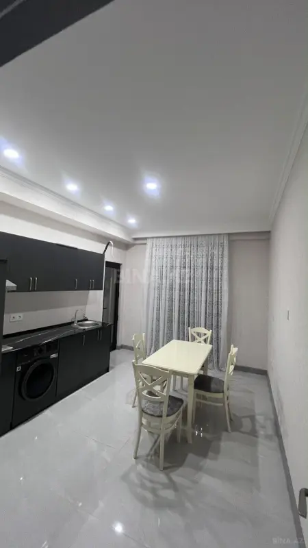 Kirayə verilir 2 otaqlı mənzil 69 m²