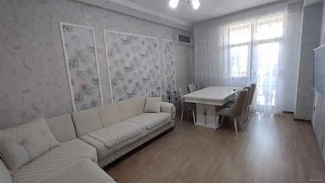 Kirayə verilir 2 otaqlı mənzil 65 m² — Bakı 2 otaq 65.00 m²