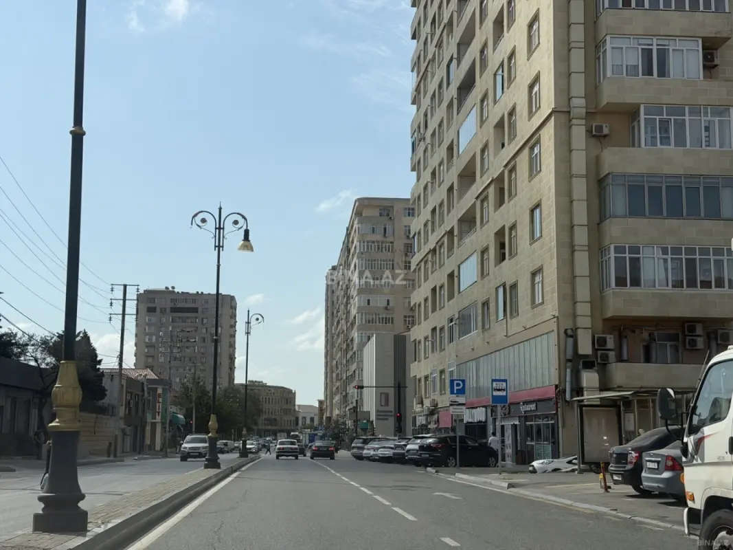 Kirayə verilir 2 otaqlı mənzil 62 m²