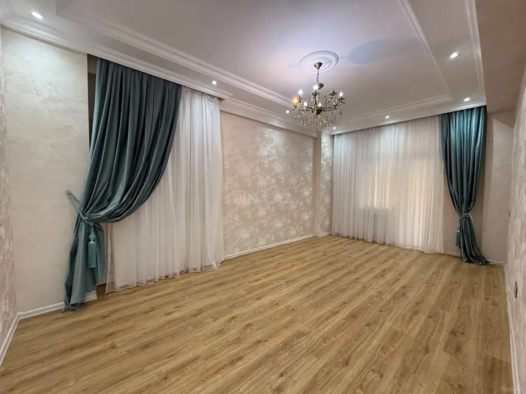 Satılır 3 otaqlı mənzil 102 m²