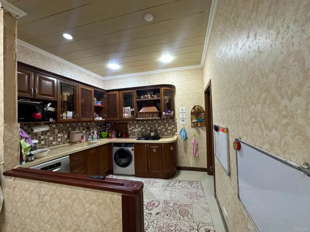 Satılır 3 otaqlı mənzil 118 m²