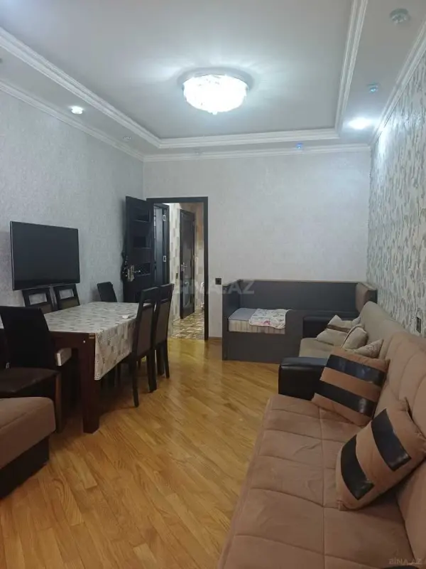 Satılır 2 otaqlı mənzil 62 m²