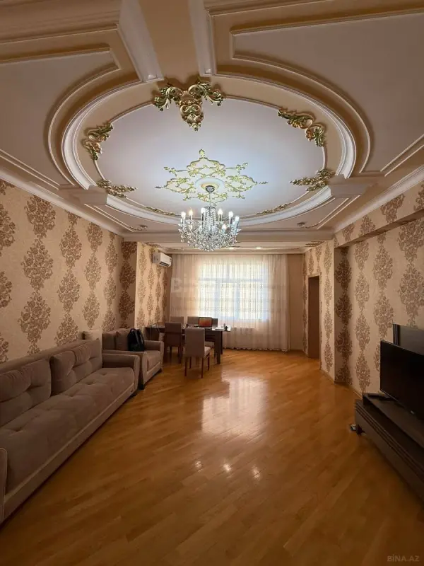 Kirayə verilir 4 otaqlı mənzil 155 m²