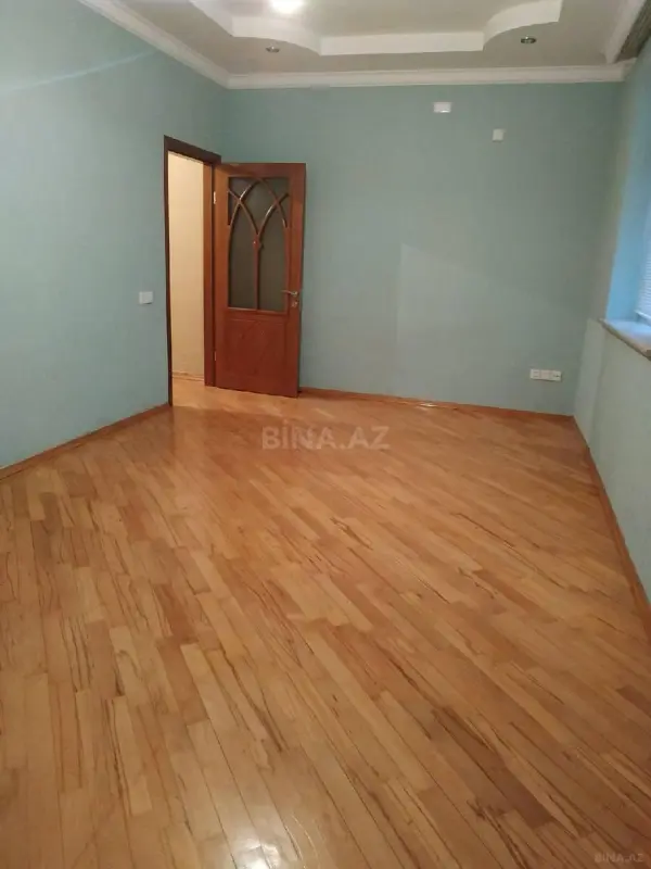 Kirayə verilir 3 otaqlı mənzil 145 m²