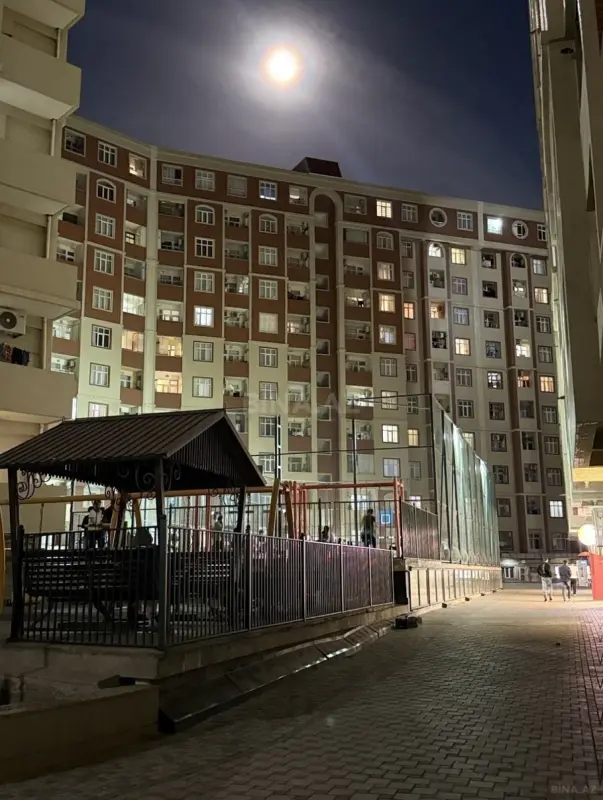 Satılır 2 otaqlı mənzil 57 m²