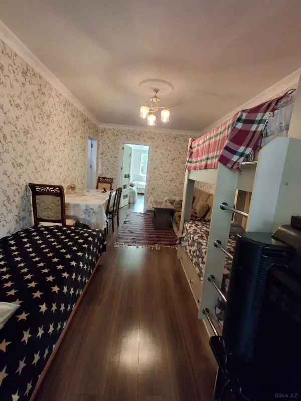 Satılır 2 otaqlı mənzil 70 m²