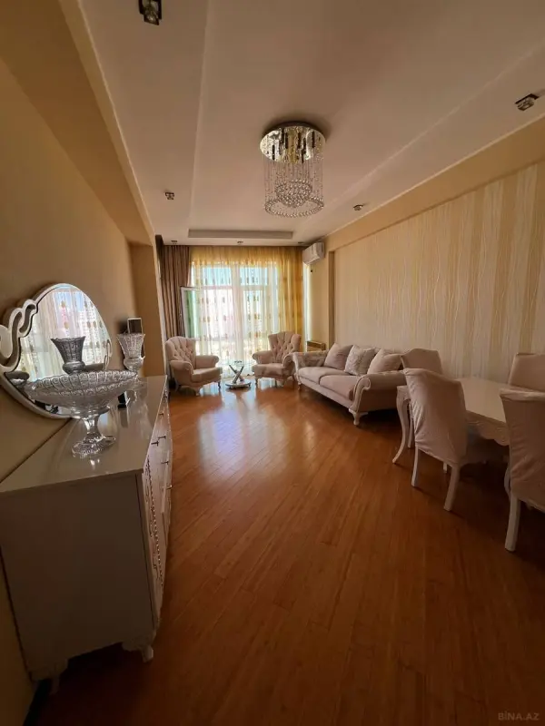 Kirayə verilir 3 otaqlı mənzil 110 m²