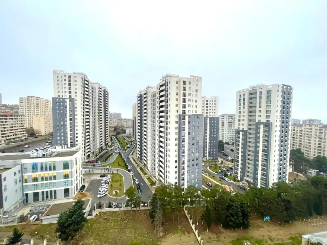 Satılır 2 otaqlı mənzil 66 m²