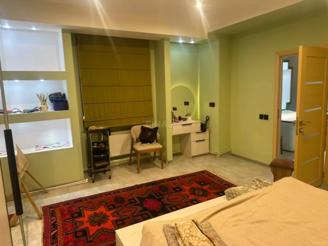 Kirayə verilir 2 otaqlı mənzil 100 m²