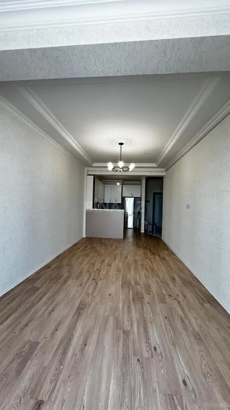 Satılır 2 otaqlı mənzil 77 m²
