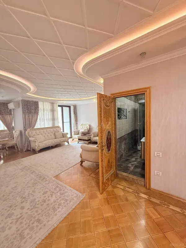 Kirayə verilir 3 otaqlı mənzil 137 m²