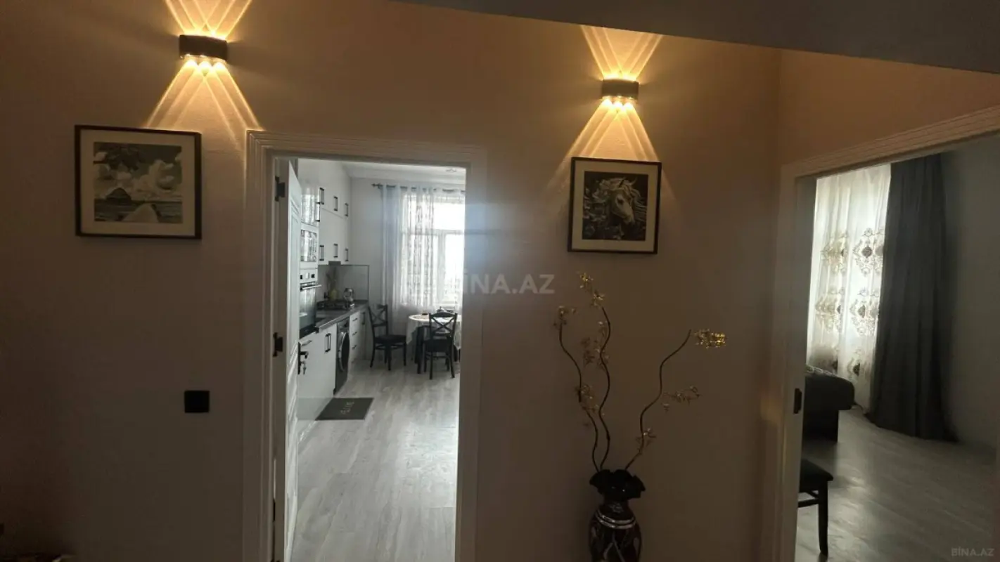 Satılır 3 otaqlı mənzil 112 m²