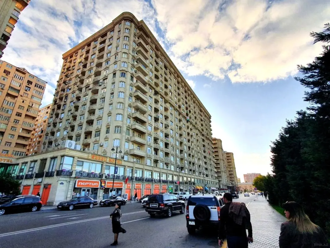 Satılır 3 otaqlı mənzil 95.5 m²