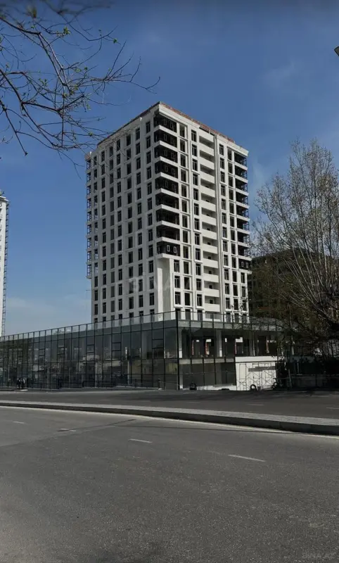 Satılır 2 otaqlı mənzil 104 m²