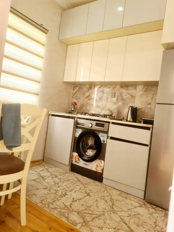 Satılır 2 otaqlı həyət evi 64 m²