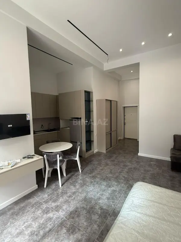 Satılır 1 otaqlı mənzil 57 m²