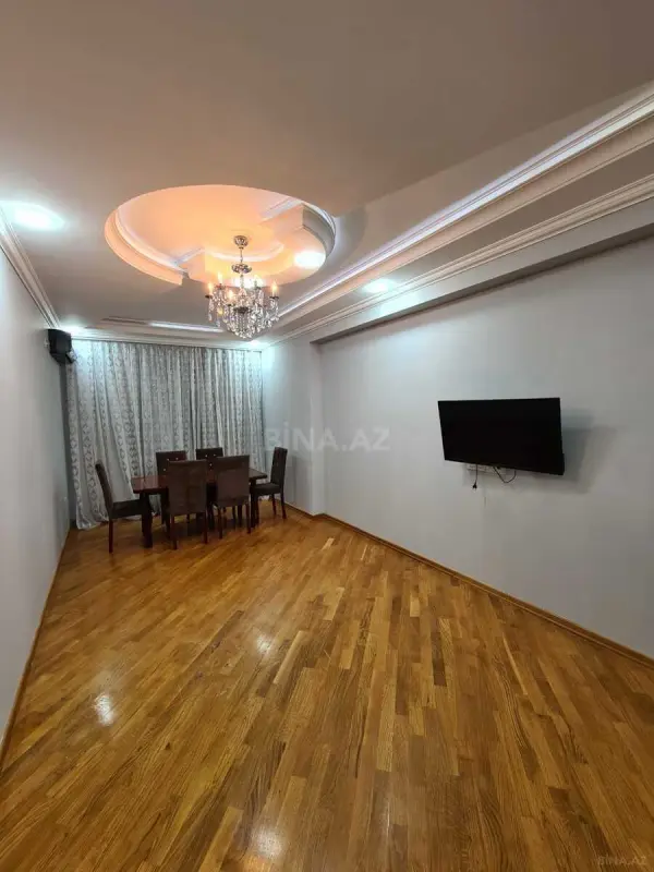 Kirayə verilir 2 otaqlı mənzil 85 m²