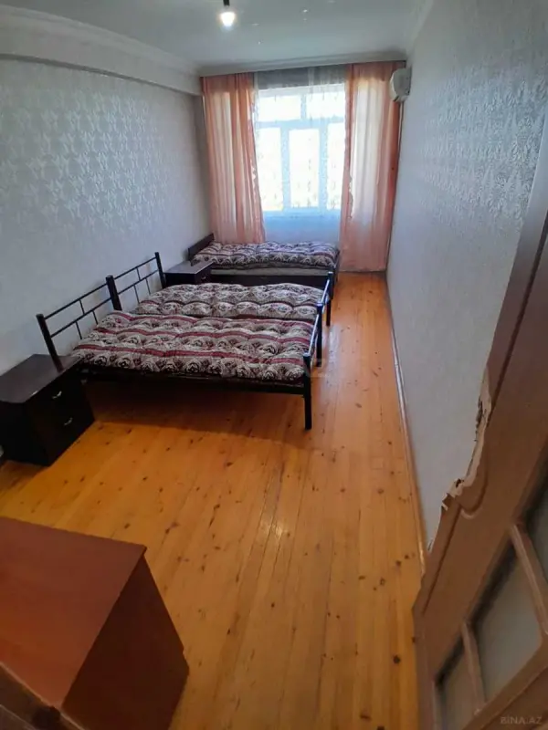 Satılır 1 otaqlı mənzil 45 m²