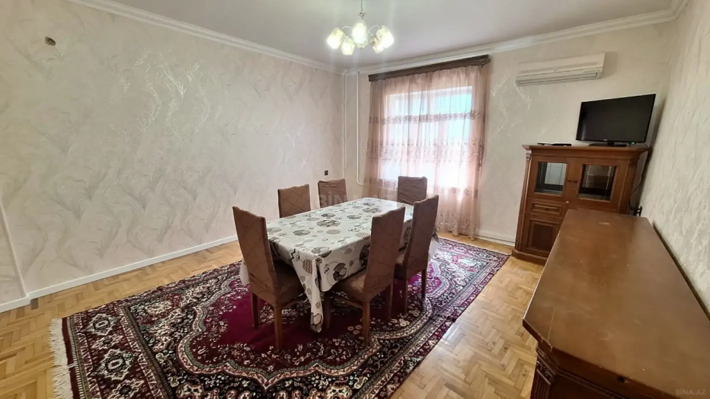 Kirayə verilir 4 otaqlı mənzil 100 m²