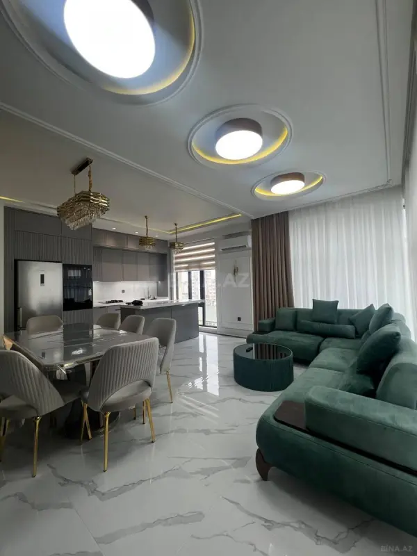 Kirayə verilir 4 otaqlı mənzil 140 m²