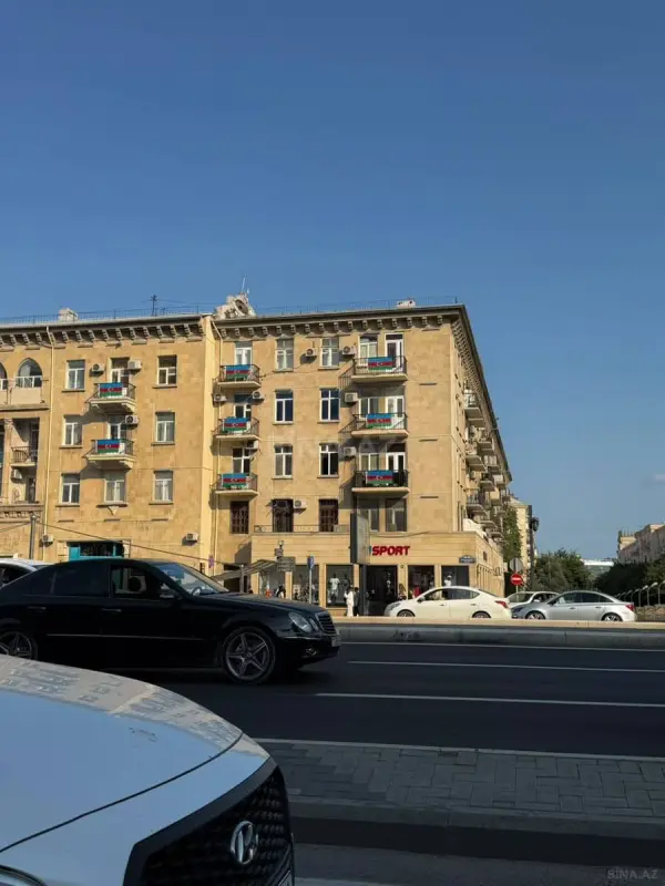 Satılır 2 otaqlı mənzil 43 m²