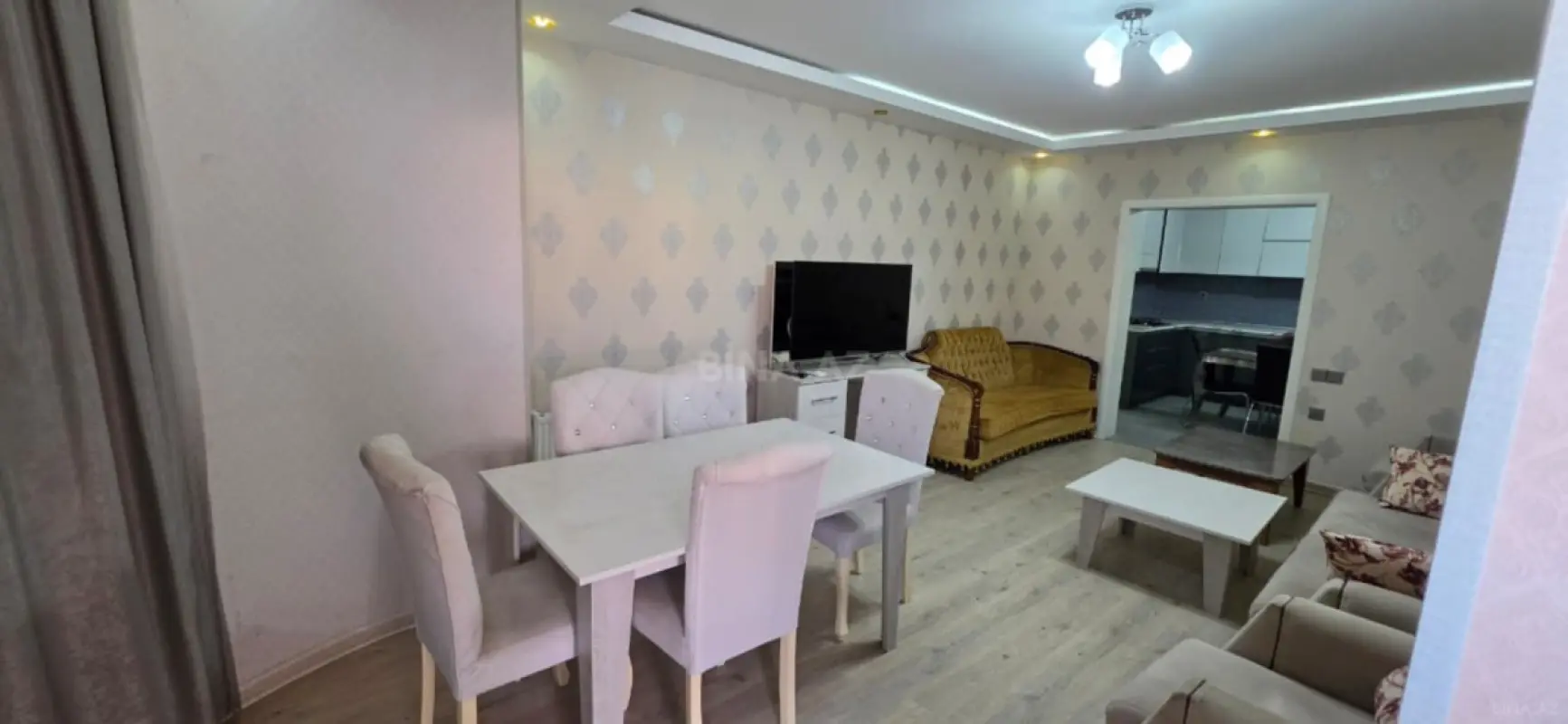 Kirayə verilir 3 otaqlı mənzil 100 m²