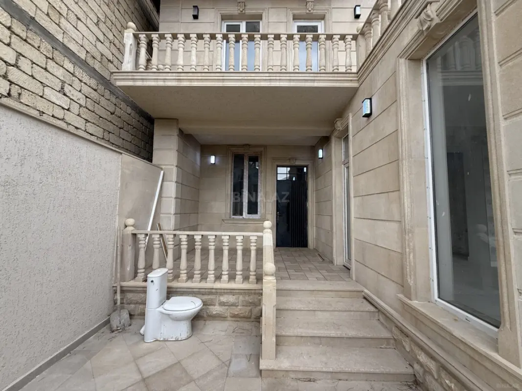 Satılır 5 otaqlı həyət evi 170 m²
