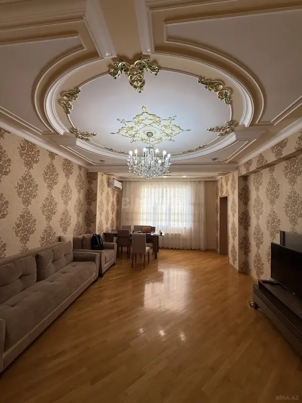 Kirayə verilir 4 otaqlı mənzil 155 m²