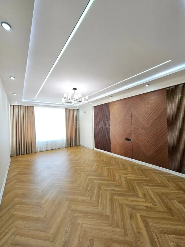 Satılır 3 otaqlı mənzil 140 m²