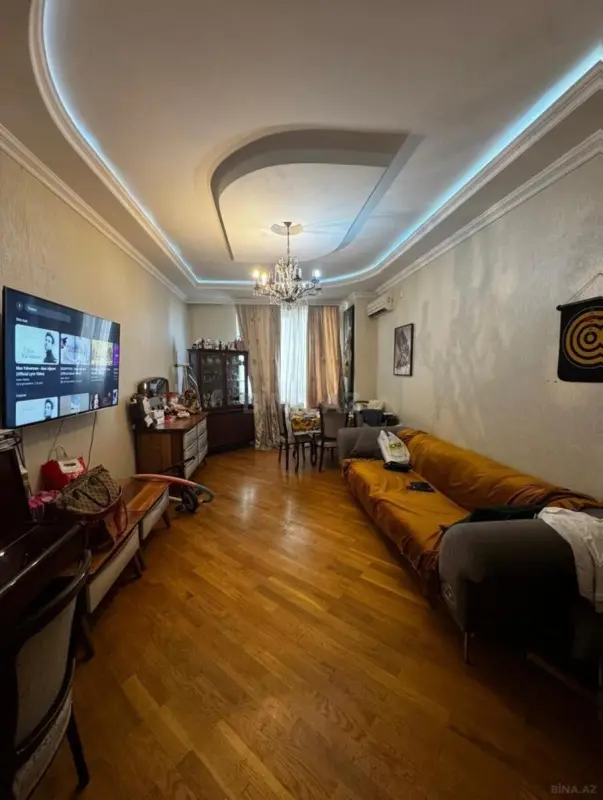 Satılır 2 otaqlı mənzil 68 m²