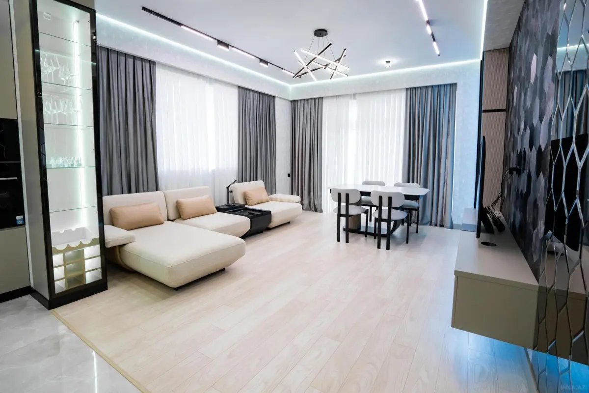 Kirayə verilir 3 otaqlı mənzil 120 m²
