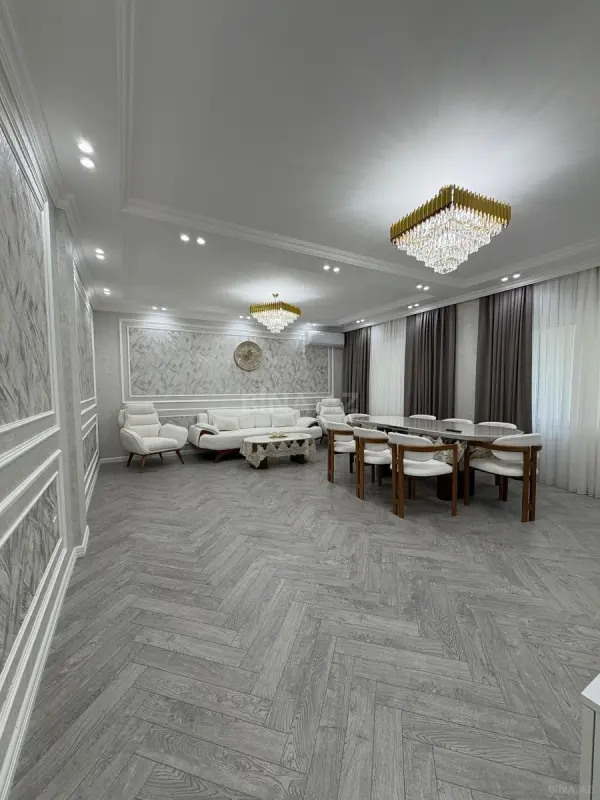 Satılır 5 otaqlı mənzil 120 m²