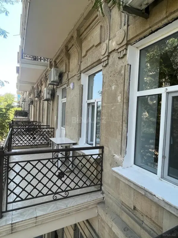 Kirayə verilir 4 otaqlı ofis 120 m²