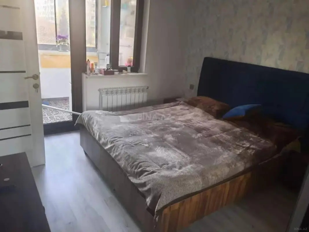 Kirayə verilir 2 otaqlı mənzil 65 m²