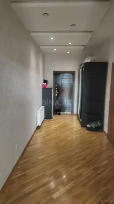 Kirayə verilir 2 otaqlı mənzil 85 m²