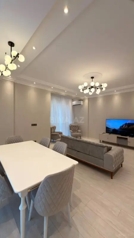Kirayə verilir 3 otaqlı mənzil 147 m²